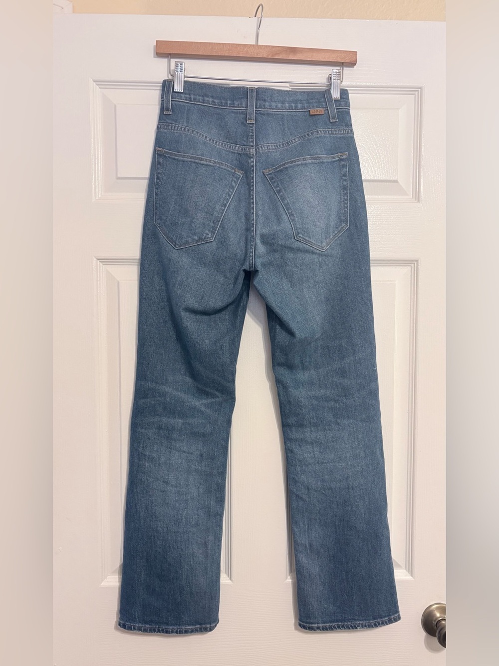 Jamie Haller Kenickie Jeans in Distressed Indigo 24 waist measures 26” - Picture 5 of 9